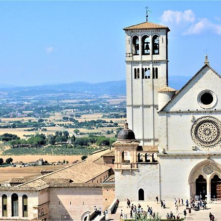 Palazzo Calocci Appartamenti In Assisi Exterior foto