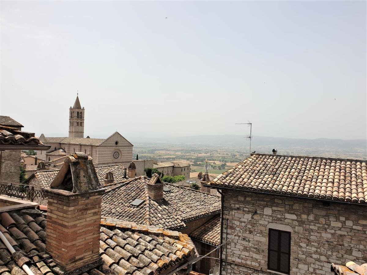 Palazzo Calocci Appartamenti In Assisi Exterior foto