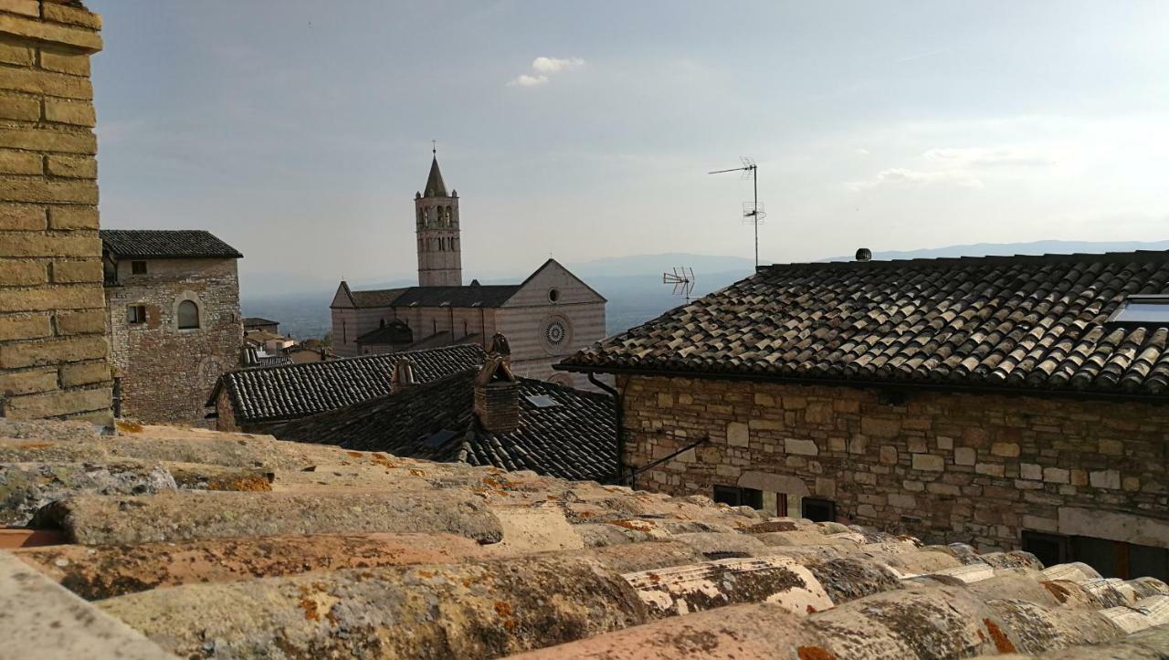 Palazzo Calocci Appartamenti In Assisi Exterior foto