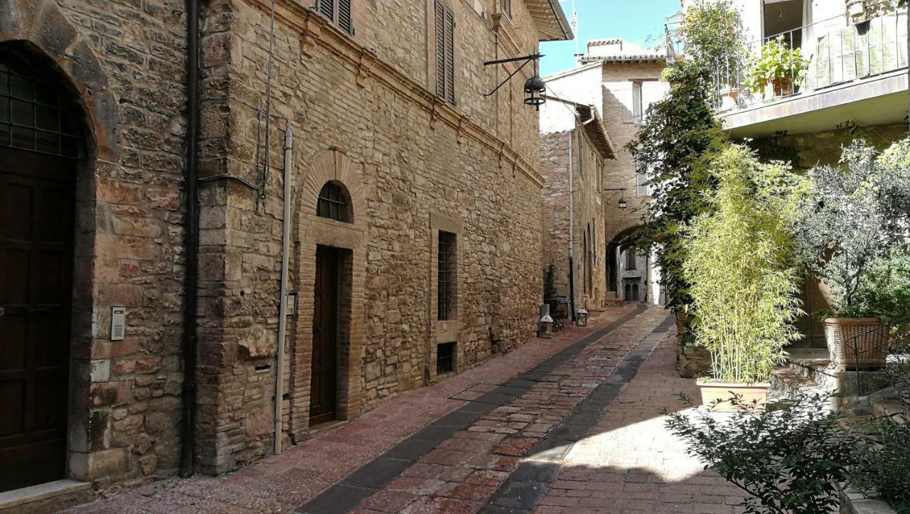 Palazzo Calocci Appartamenti In Assisi Exterior foto