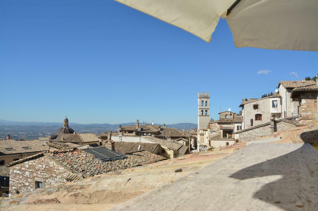Palazzo Calocci Appartamenti In Assisi Exterior foto