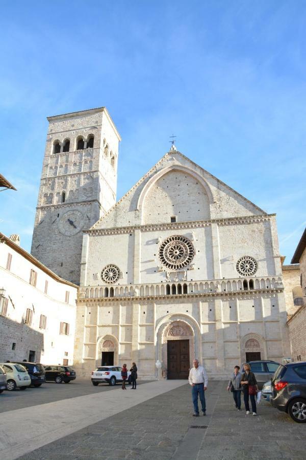 Palazzo Calocci Appartamenti In Assisi Exterior foto